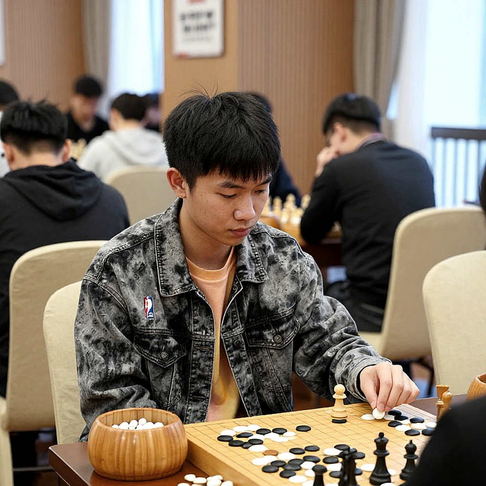 Carlsen: khi AI san phẳng lợi thế chuẩn bị, cờ vua đổi đơn vị đo